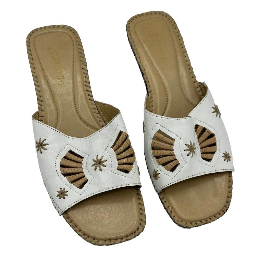 ST JOHN’S BAY WHITE STARFISH DESIGN SLIDE ON SANDALS SIZE 10M